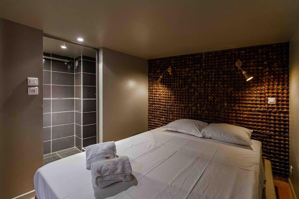 Apartamento Duplex Climatise Dans Un Monument Historique Toulouse Exterior foto