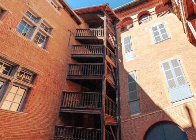 Apartamento Duplex Climatise Dans Un Monument Historique Toulouse Exterior foto